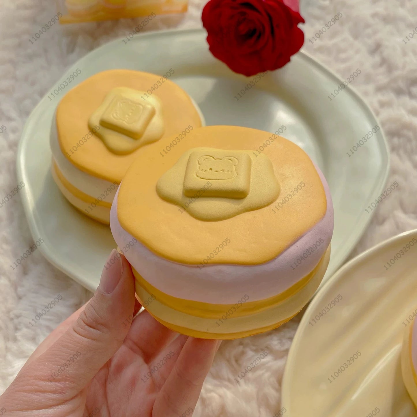 Bakery-Themed Squishy Toy – Soft, Slow Rebound Toast for Stress & Anxiety Relief