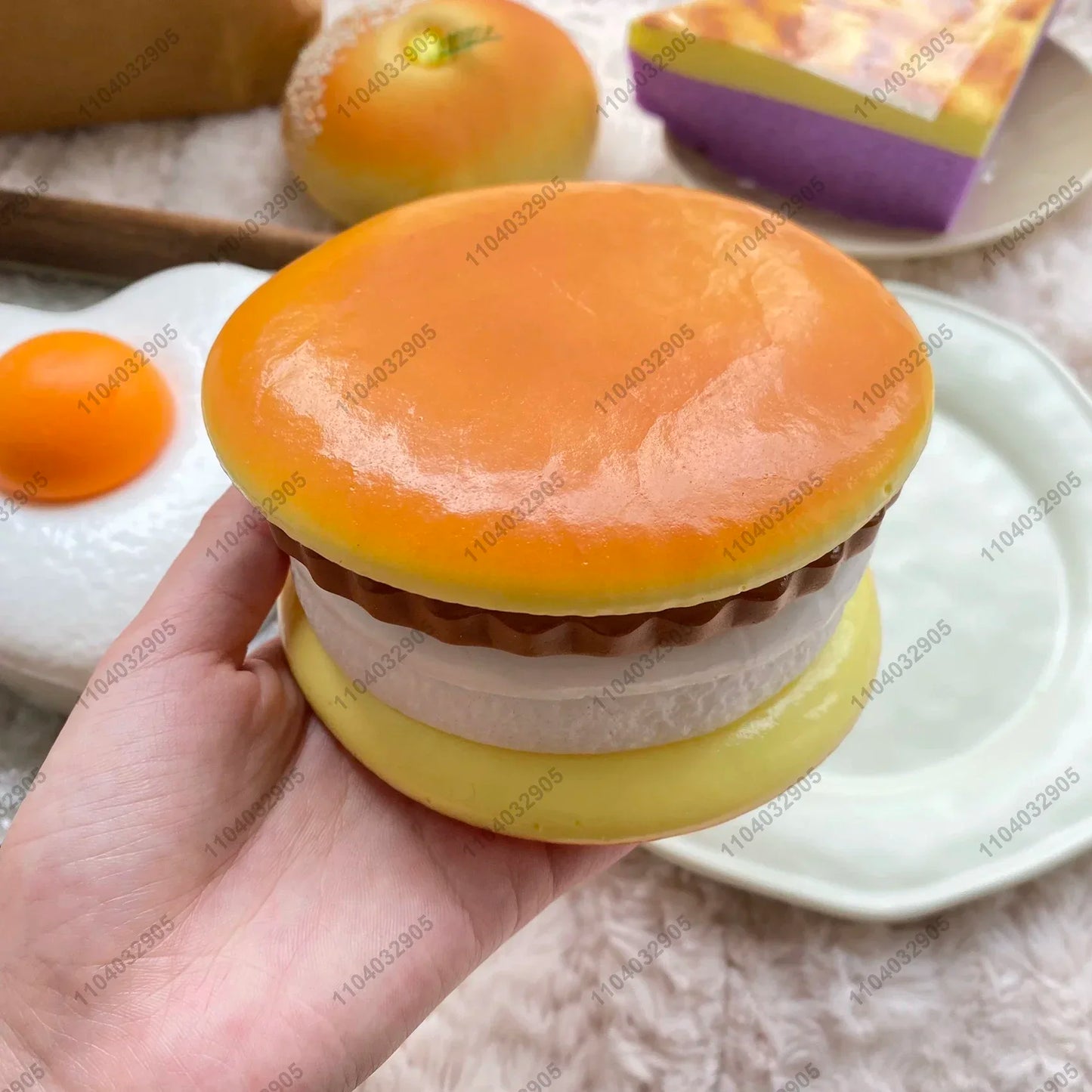 Bakery-Themed Squishy Toy – Soft, Slow Rebound Toast for Stress & Anxiety Relief