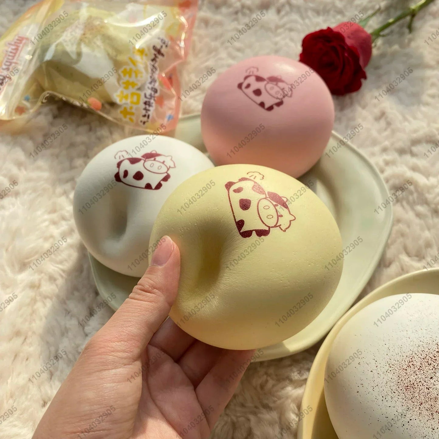 Bakery-Themed Squishy Toy – Soft, Slow Rebound Toast for Stress & Anxiety Relief