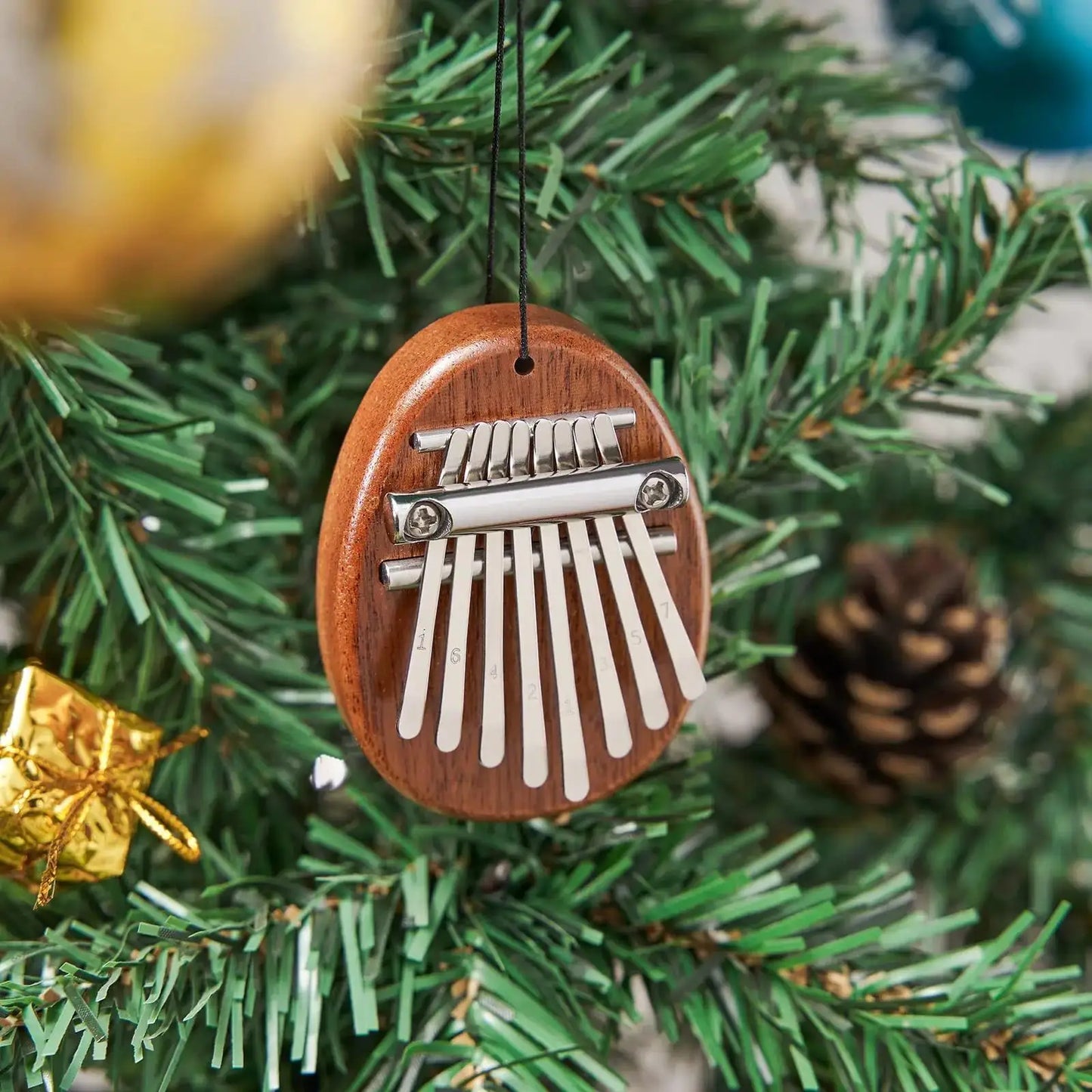 Portable 8-Key Thumb Piano – Mini Kalimba Pendant for Stress Relief & Musical Fun