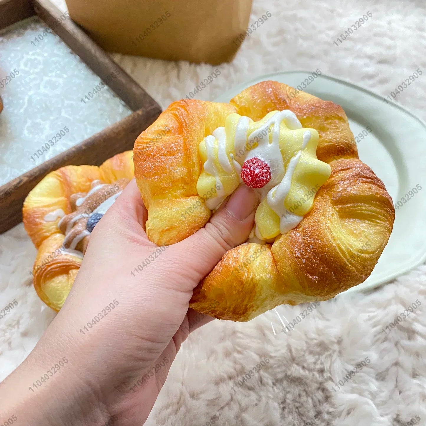 Bakery-Themed Squishy Toy – Soft, Slow Rebound Toast for Stress & Anxiety Relief