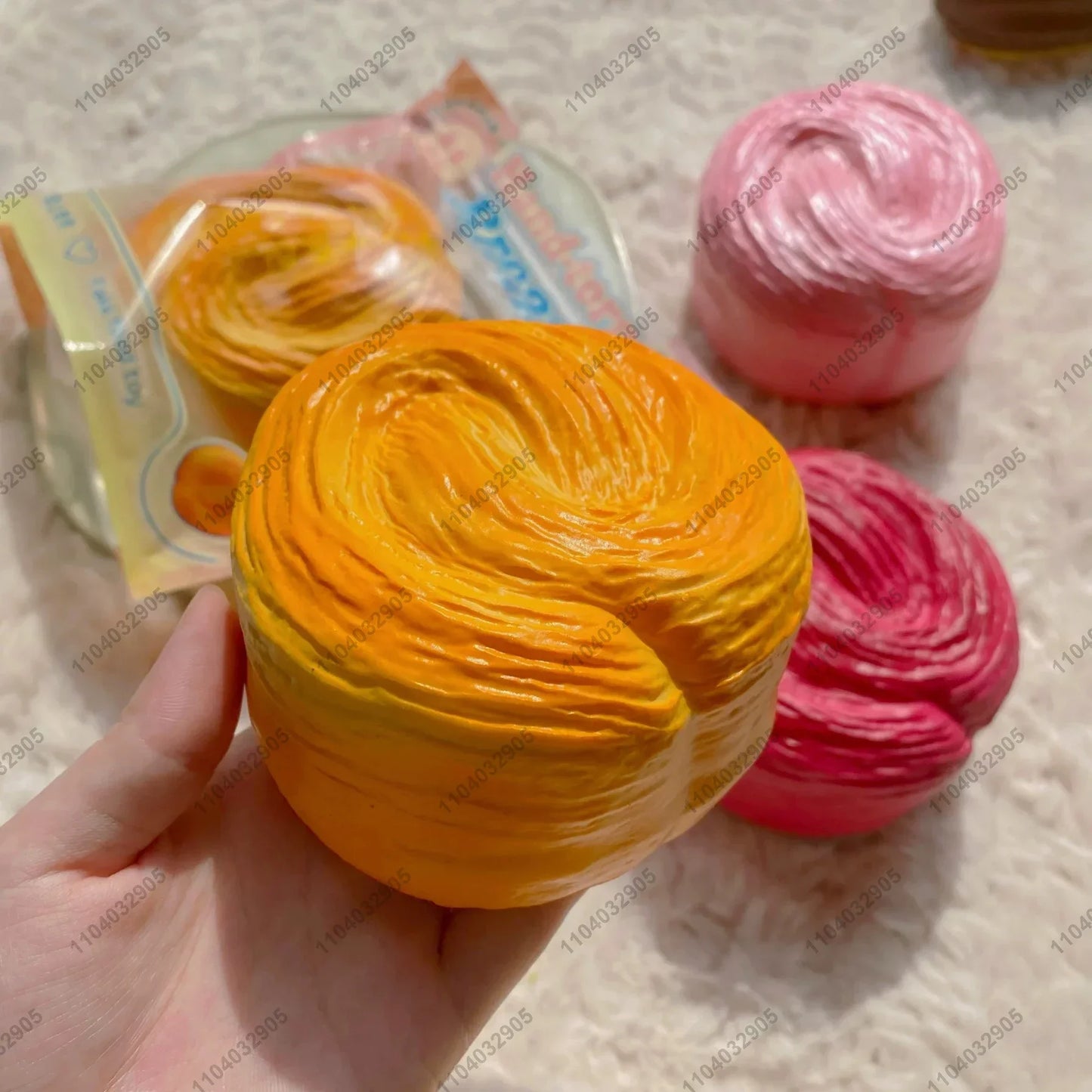 Bakery-Themed Squishy Toy – Soft, Slow Rebound Toast for Stress & Anxiety Relief