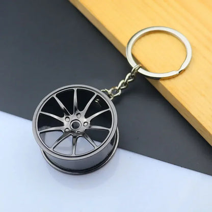 Mini Alloy Car Wheel Rim Keychain – Perfect Gift for Car Enthusiasts