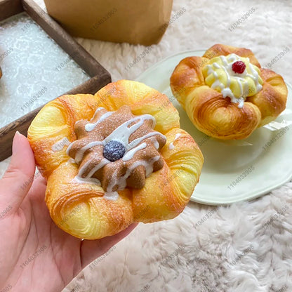 Bakery-Themed Squishy Toy – Soft, Slow Rebound Toast for Stress & Anxiety Relief