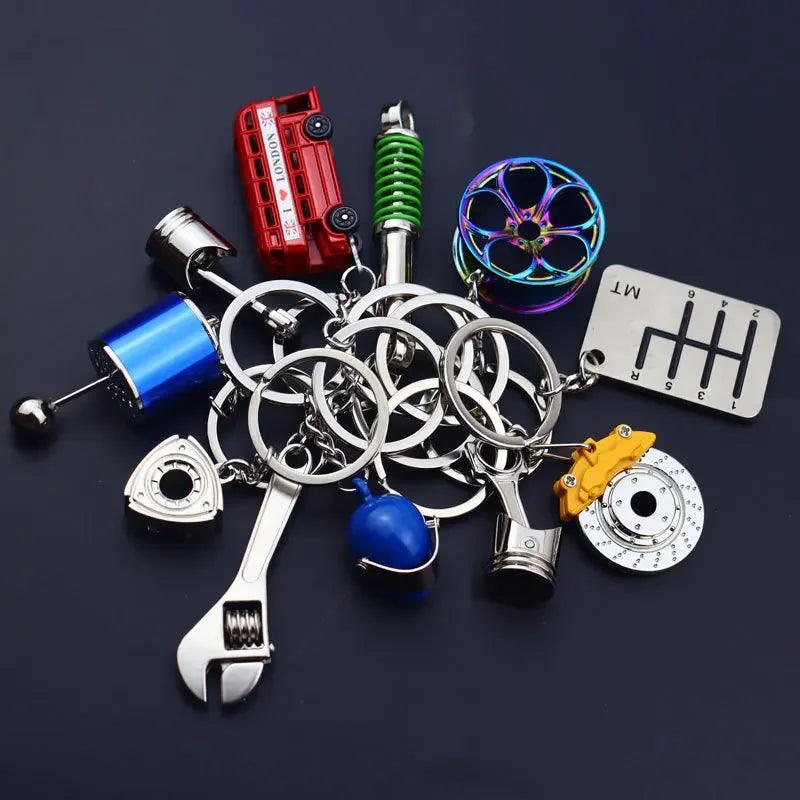 Mini Alloy Car Wheel Rim Keychain – Perfect Gift for Car Enthusiasts