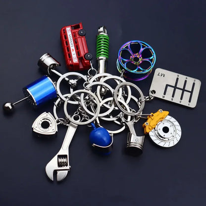 Mini Alloy Car Wheel Rim Keychain – Perfect Gift for Car Enthusiasts