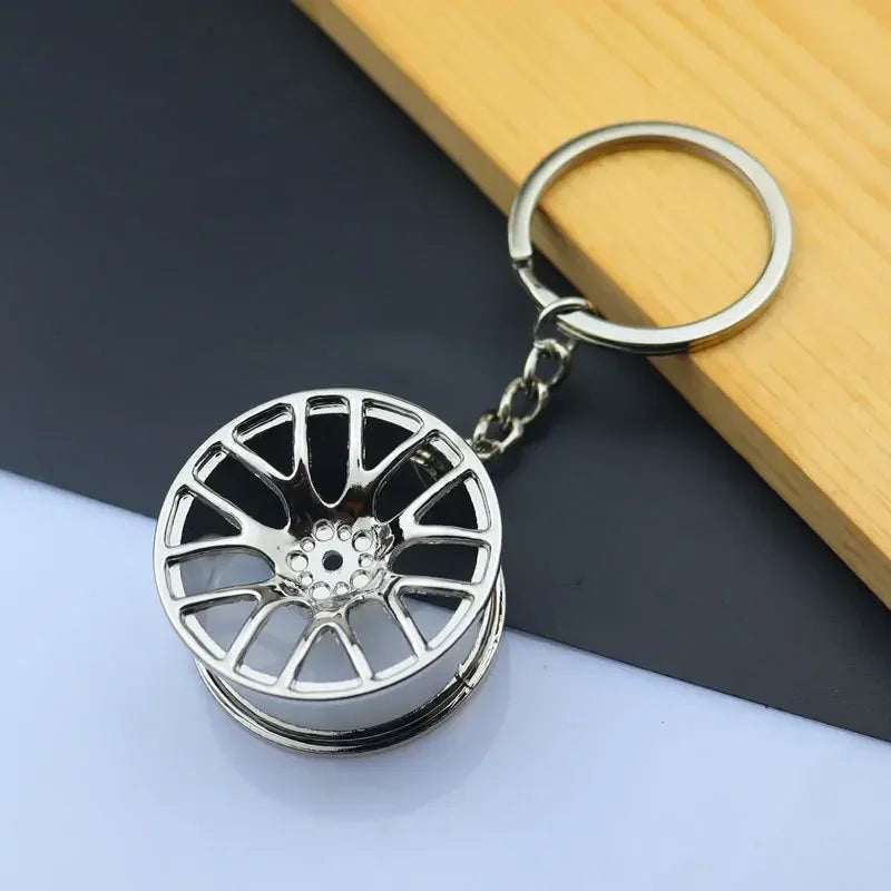 Mini Alloy Car Wheel Rim Keychain – Perfect Gift for Car Enthusiasts