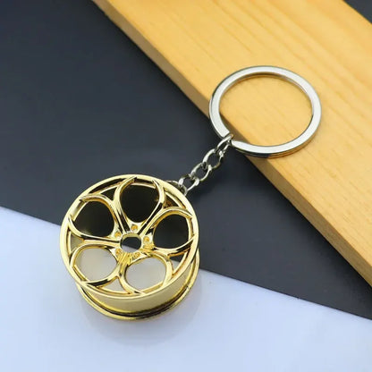 Mini Alloy Car Wheel Rim Keychain – Perfect Gift for Car Enthusiasts